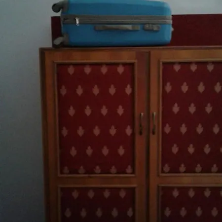 Da Betty Bed & Breakfast 3*