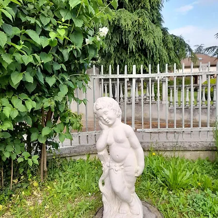 Da Betty 3* آستي