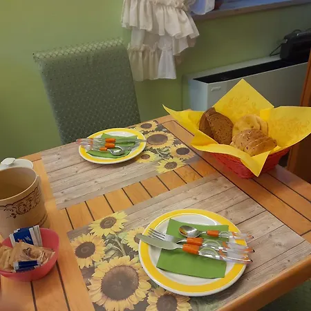 Da Betty Bed & Breakfast 3*